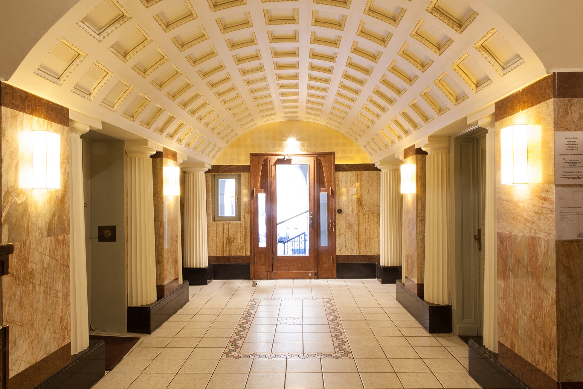 Nicht jeder, der den Pinsel in die Hand nimmt und Farben verquistet, ist ein Maler.