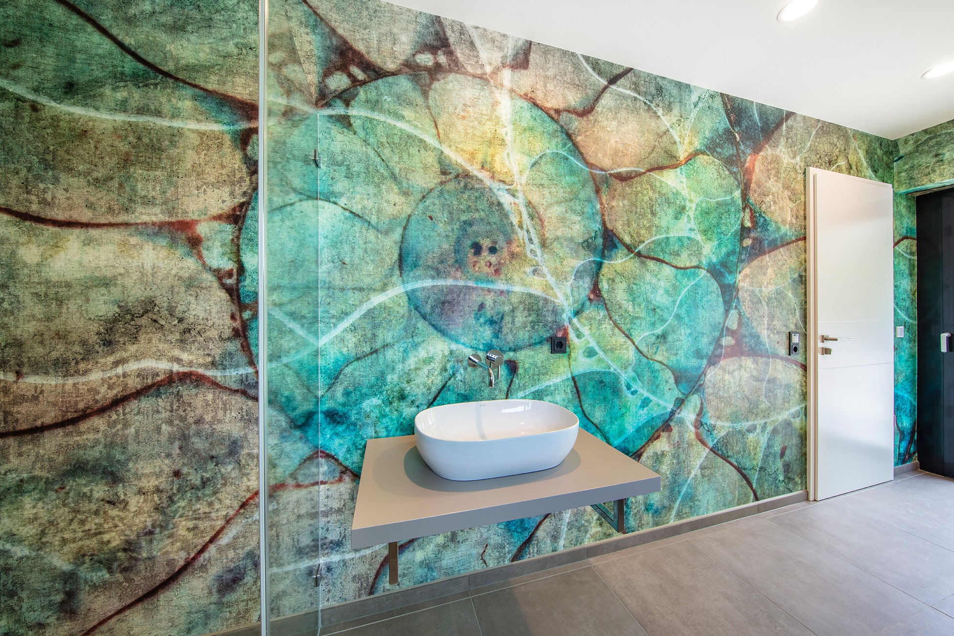 Zwei Personen stecken in einem Maler – der Poet und der Handwerker.